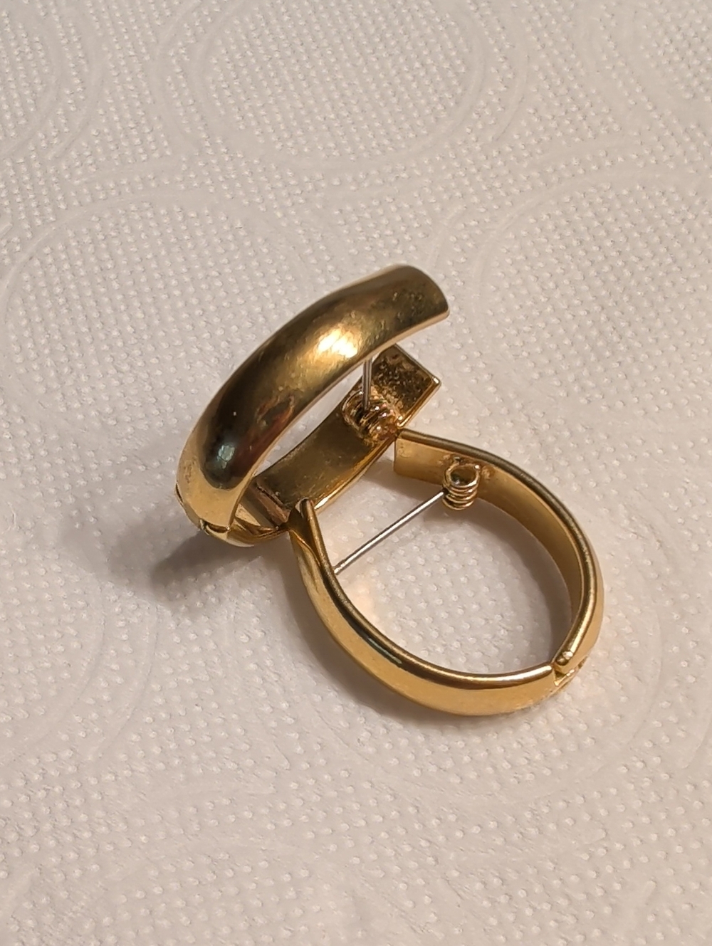 Gold-Tone Hoop Clip Earrings - Elegant Womenโs Jewelry